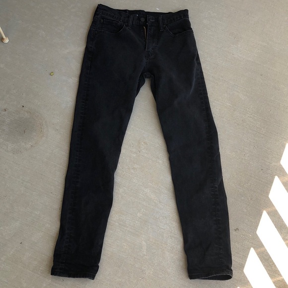 Black Levi Jeans - Picture 2 of 7